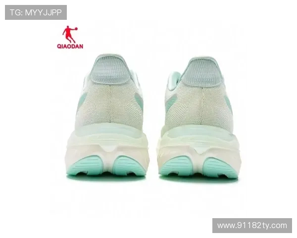 182体育：如何选择合适的运动鞋与装备